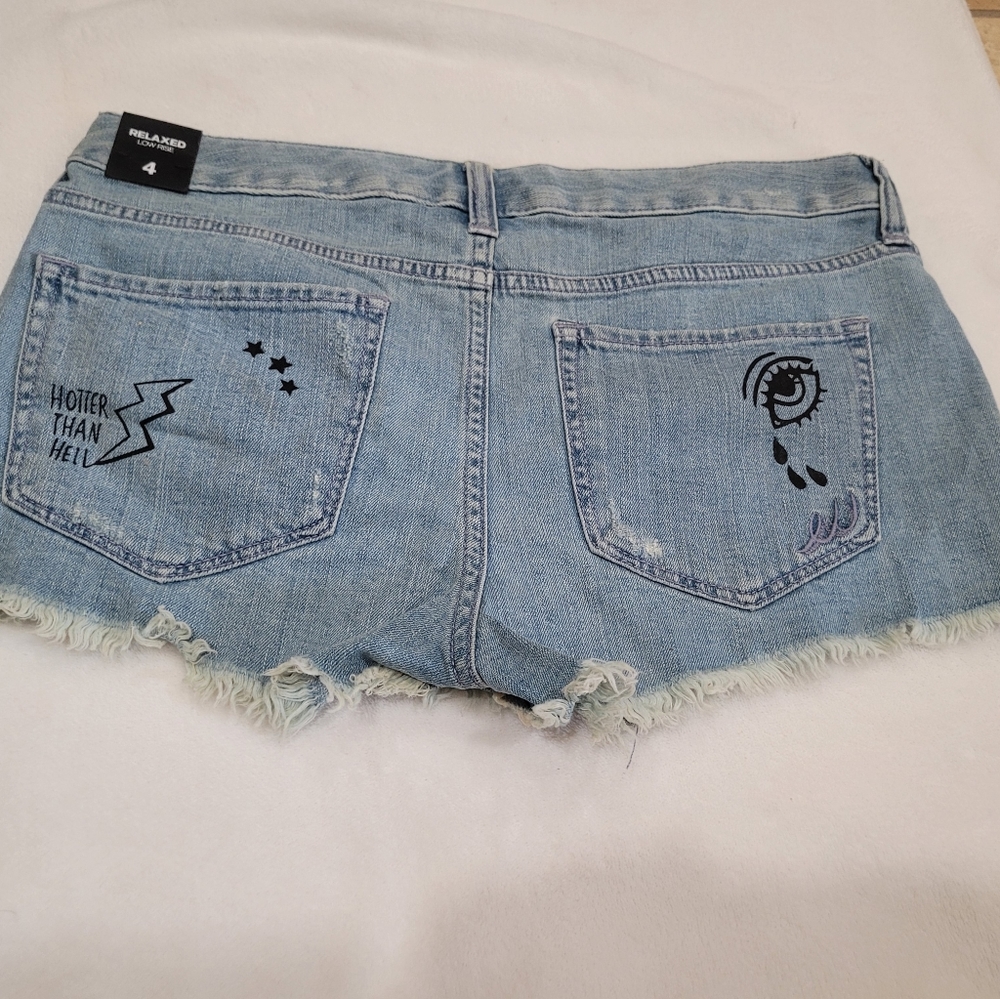 Express shorts